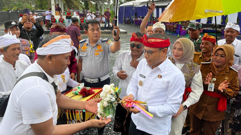 Wabup Syairi Mukhlis Resmikan Pura Prajapati di Telagasari, Rabu (03/06/2026).