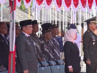 Apel Hari Bhayangkara ke-80 di Kotabaru Perkuat Sinergi Polri dan Pemkab Layani Masyarakat
