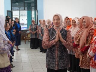 WKRI Kotabaru Gelar Pertemuan Rutin GOW, Edukasi Perempuan Kelola Sampah Lewat Eco Enzyme