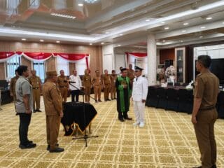 Bupati Kotabaru Lantik Asrul sebagai Kepala Desa Antar Waktu Desa Kalian