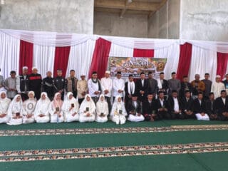Peringati Milad ke-8, Bikers Subuhan Kotabaru Gelar Nikah Massal untuk 10 Pasangan dan Santuni 26 Anak Yatim