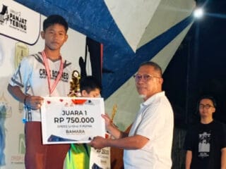 Crex Borneo Kotabaru Juara Lagi, Raih Emas dan Perak di Sirkuit 2 Bamara Sport Climbing Banjarmasin
